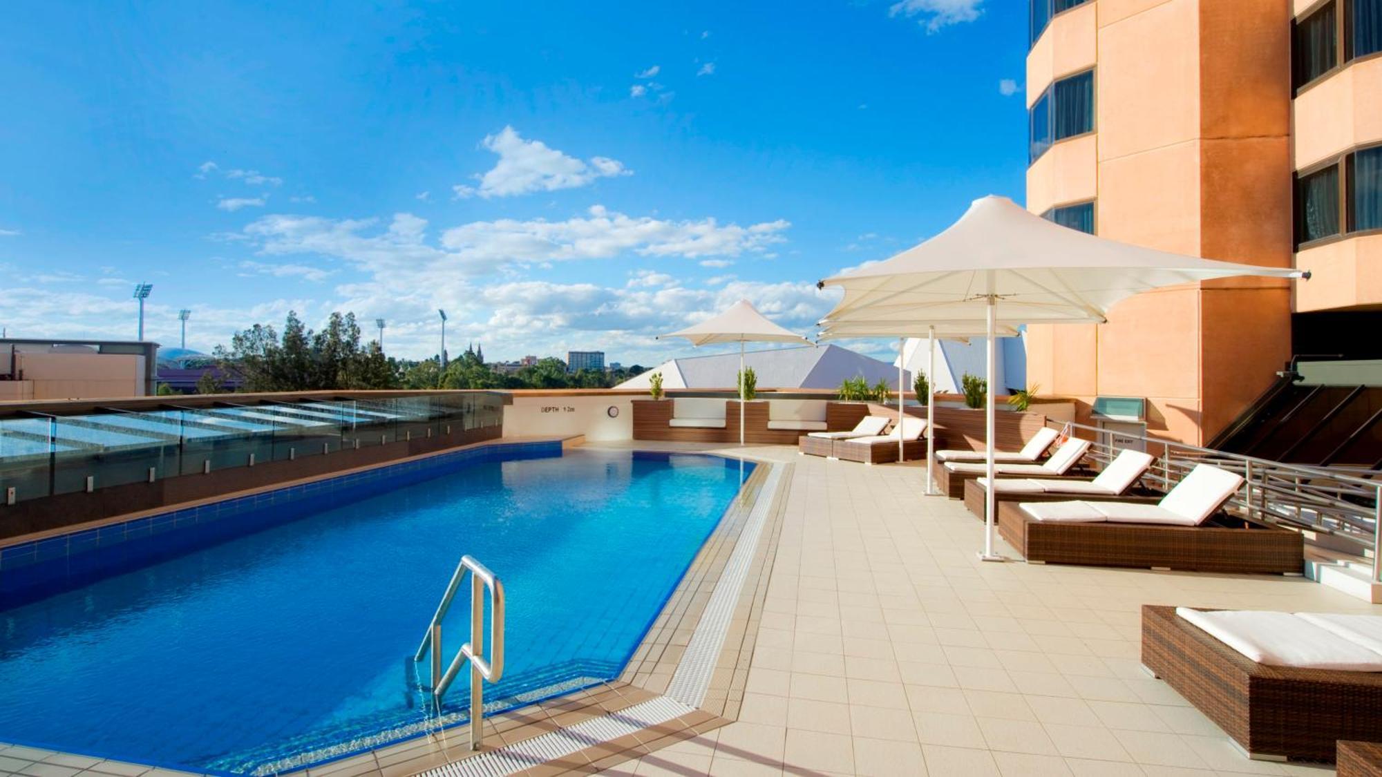 Intercontinental Adelaide By Ihg Hotel Exterior photo Rooftop pool