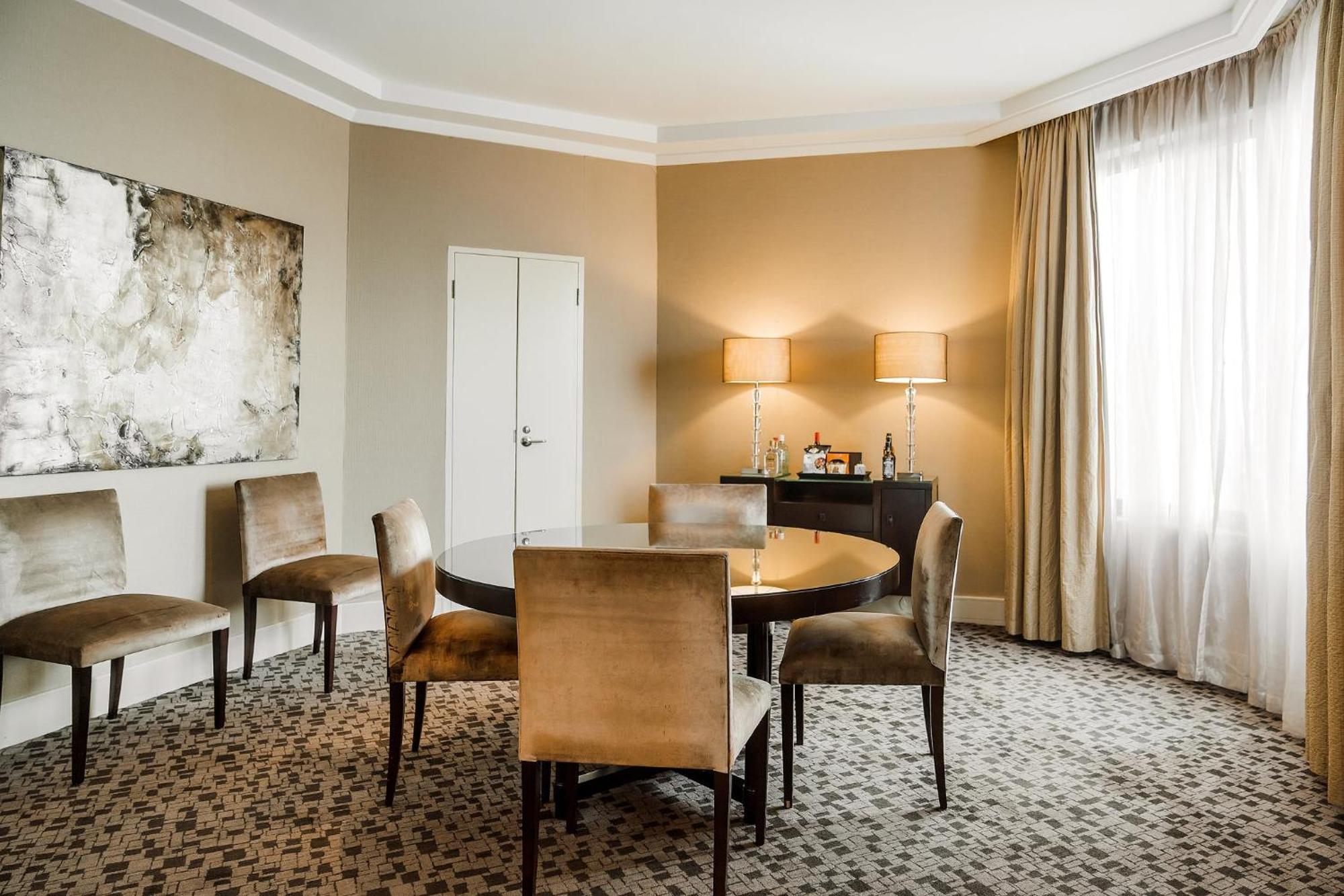 Intercontinental Adelaide By Ihg Hotel Exterior photo A suite at the Waldorf Astoria Berlin